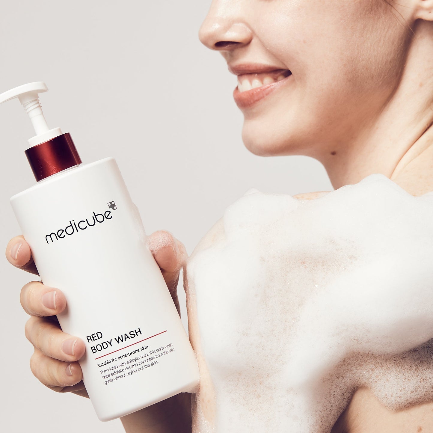 red-body-wash-a9 03_e48a37a3-851d-41fd-9823-7bc90ef11ff6.jpg